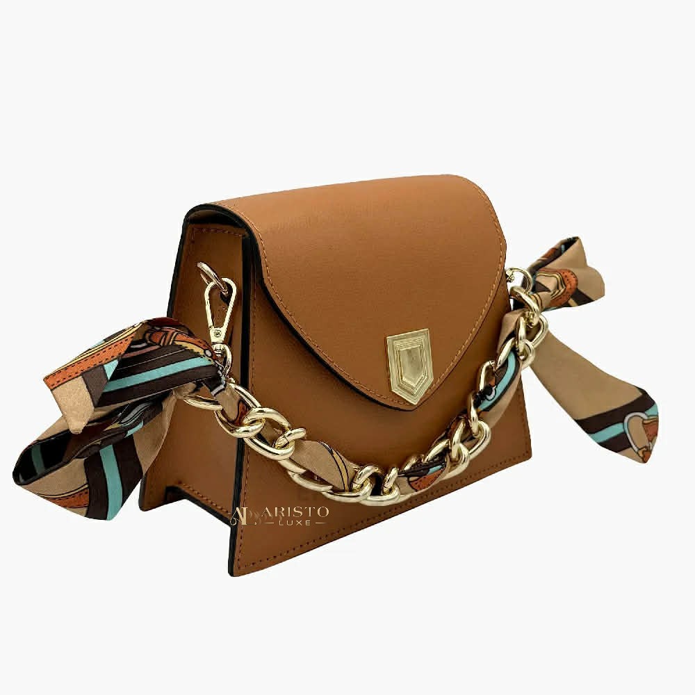 Small Handbag in Genuine Leather Made in Italy | Compact Italian Leather Bag